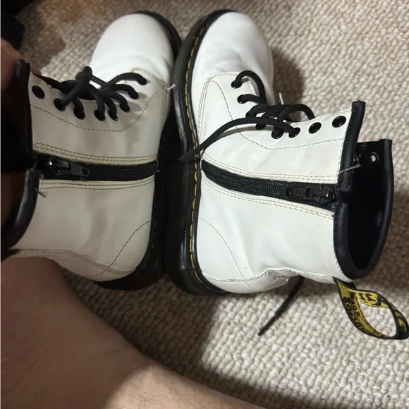 Dr. Martens Kids Zavala J White Leather Combat Boots Side Zip Girls Size 2 - Picture 6 of 7